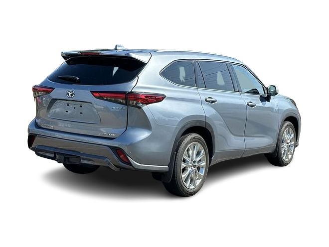 Thumbnail: 2023 Toyota Highlander - 24