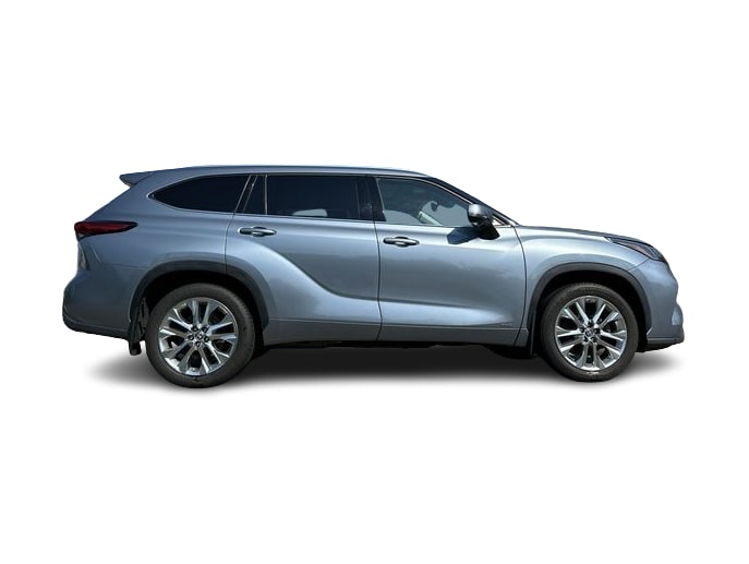 Thumbnail: 2023 Toyota Highlander - 13