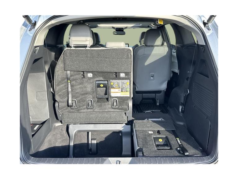 Thumbnail: 2025 Toyota Sienna - 30