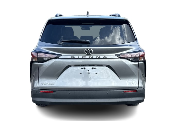 Thumbnail: 2026 Toyota Sienna - 5