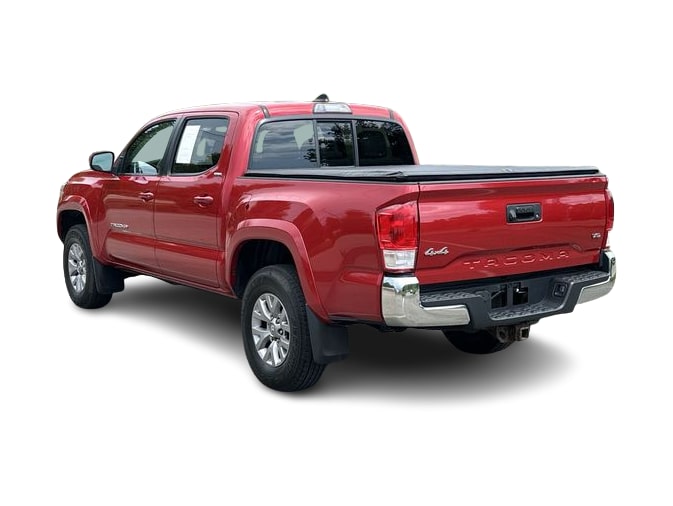 Thumbnail: 2017 Toyota Tacoma - 4