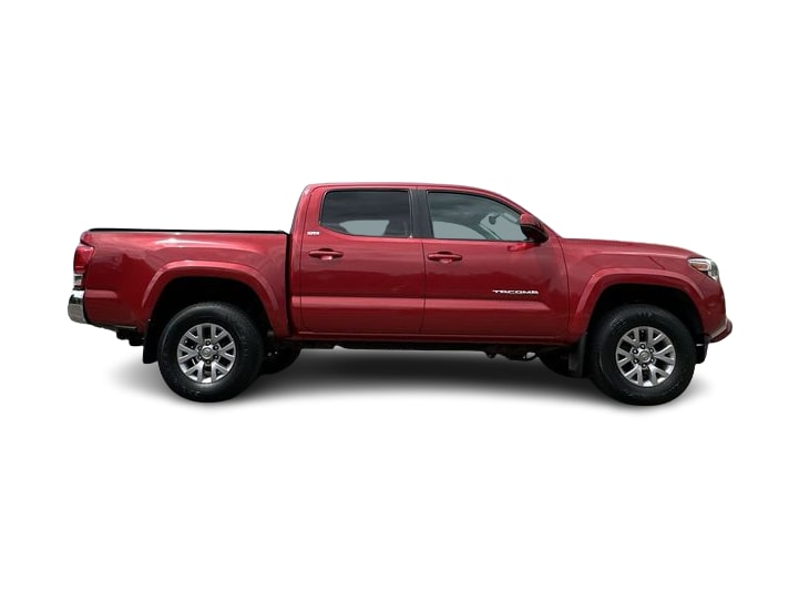 Thumbnail: 2017 Toyota Tacoma - 16