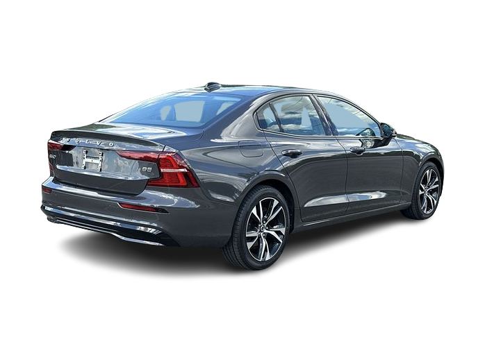 Thumbnail: 2024 Volvo S60 - 32