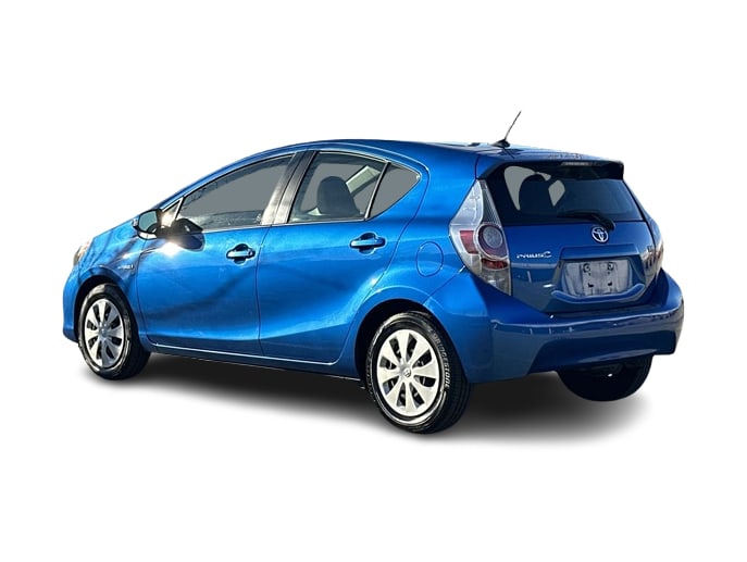 2013 Toyota Prius c Three 29