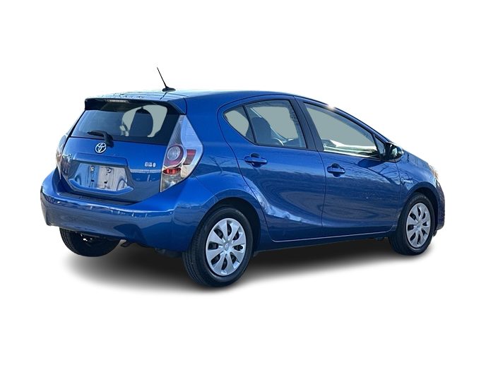 2013 Toyota Prius c Three 30