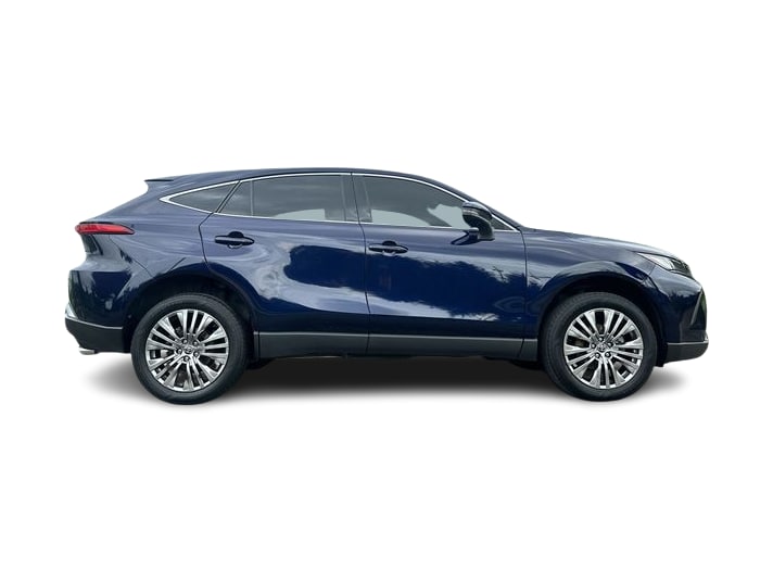 Thumbnail: 2023 Toyota Venza - 18