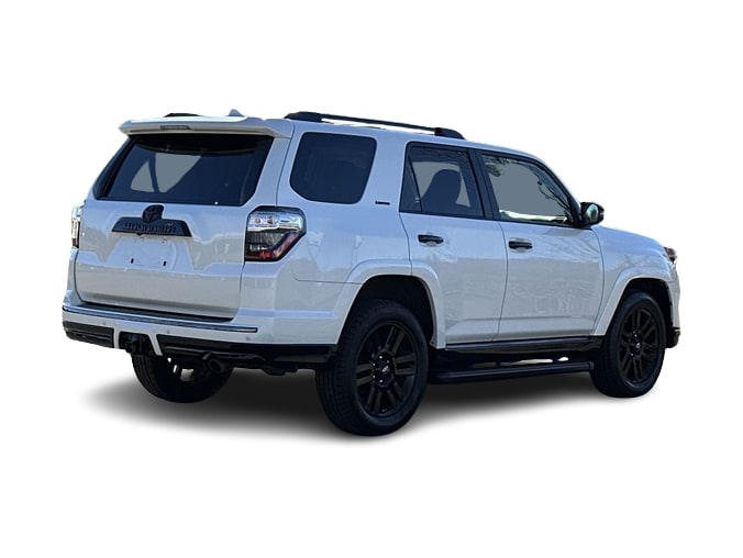 2021 Toyota 4Runner Nightshade 32