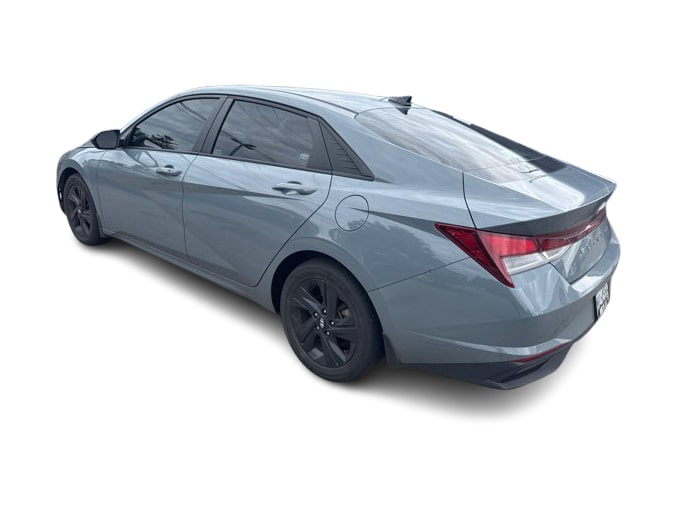 Thumbnail: 2023 Hyundai Elantra - 3