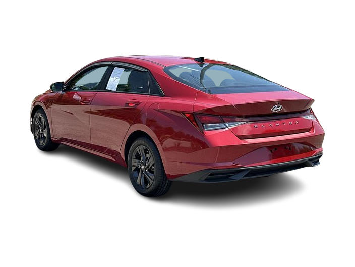 Thumbnail: 2022 Hyundai Elantra - 4