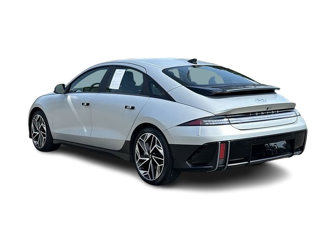 Thumbnail: 2023 Hyundai Ioniq 6 - 4