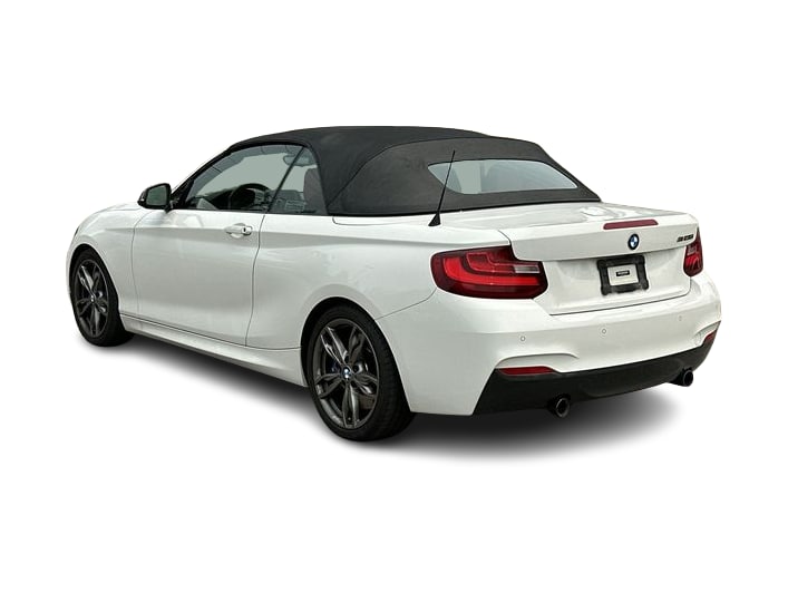Thumbnail: 2015 BMW 2 Series - 4