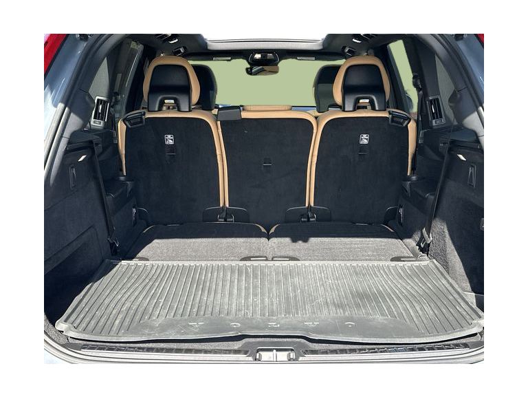 Thumbnail: 2023 Volvo XC90 - 32