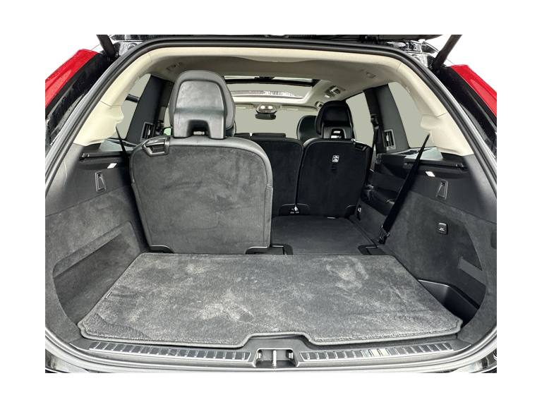 Thumbnail: 2023 Volvo XC90 - 32