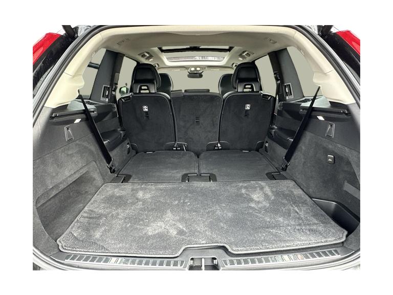 Thumbnail: 2023 Volvo XC90 - 33