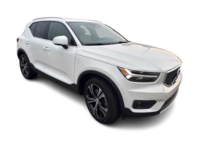Thumbnail: 2021 Volvo XC40 - 7