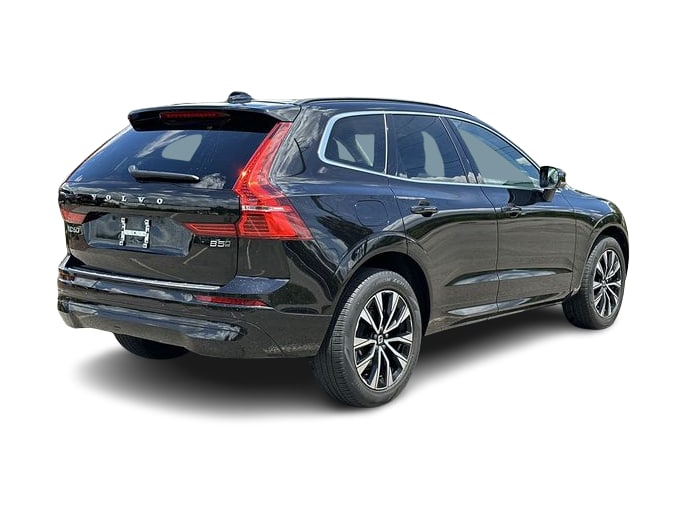 Thumbnail: 2023 Volvo XC60 - 24