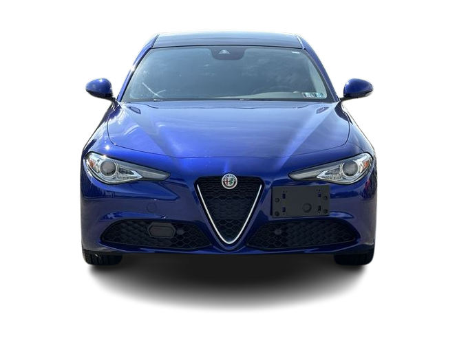 Thumbnail: 2021 Alfa Romeo Giulia - 6