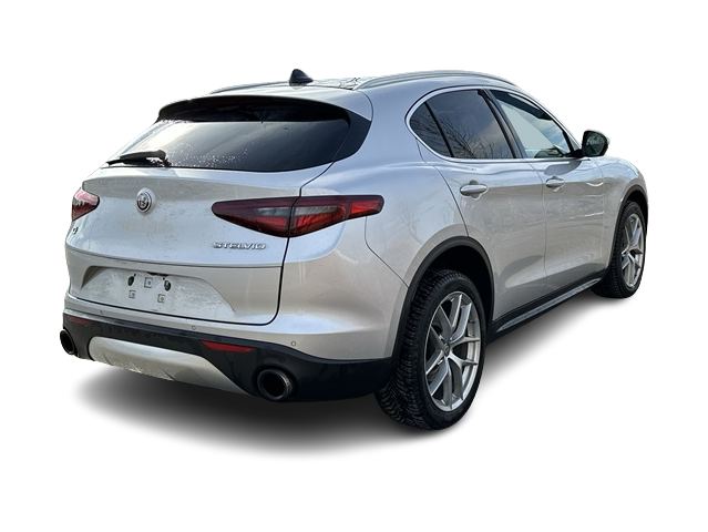 2018 Alfa Romeo Stelvio Ti 27