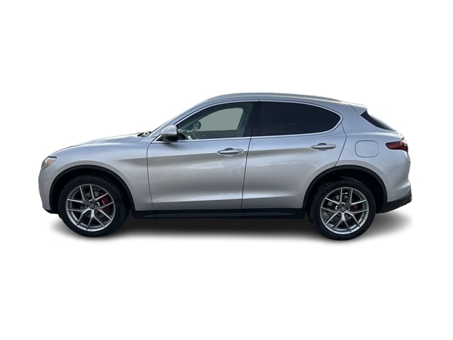 2018 Alfa Romeo Stelvio Ti 3