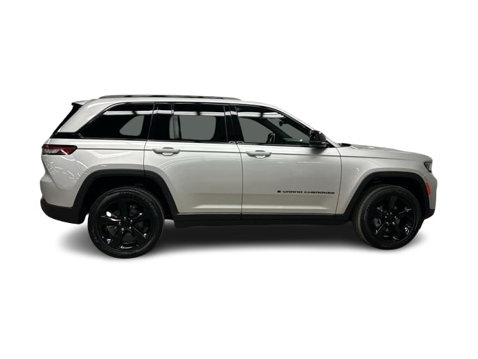 Thumbnail: 2024 Jeep Grand Cherokee - 17