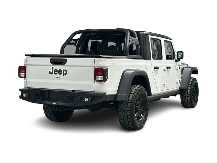 Thumbnail: 2023 Jeep Gladiator - 32