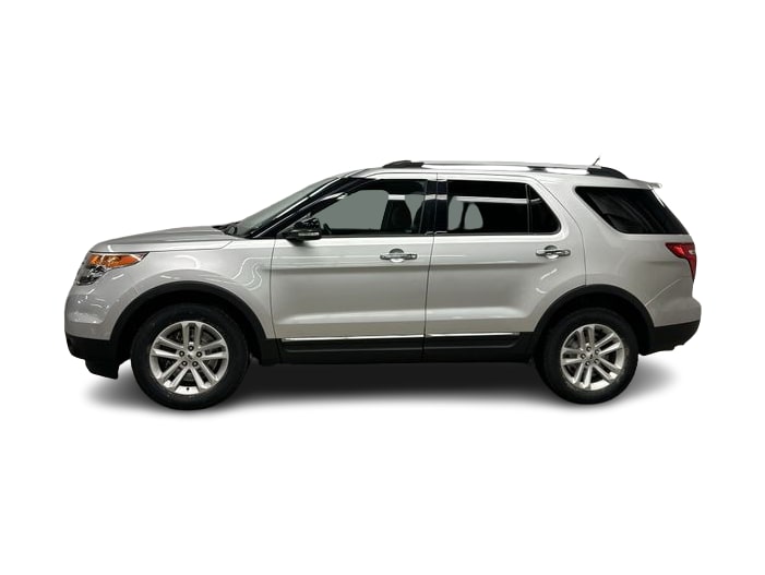 Thumbnail: 2015 Ford Explorer - 3