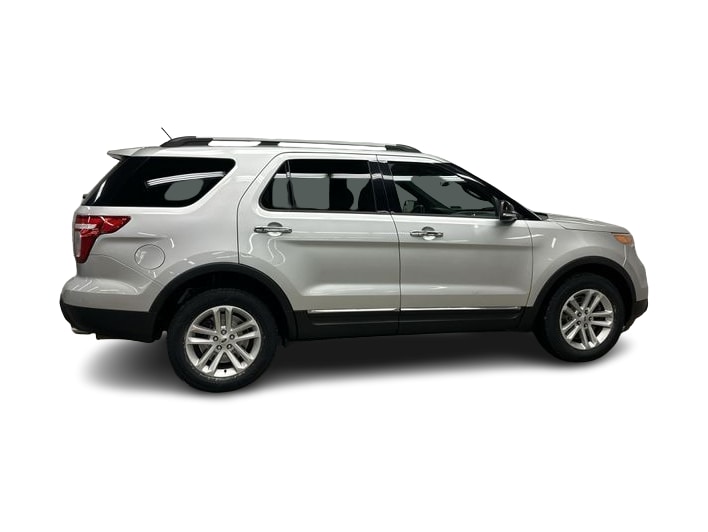 Thumbnail: 2015 Ford Explorer - 18