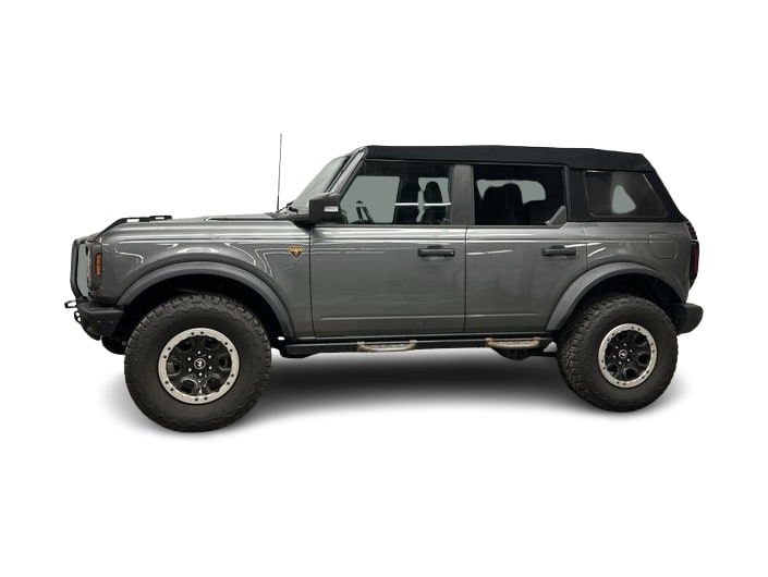 Thumbnail: 2021 Ford Bronco - 3