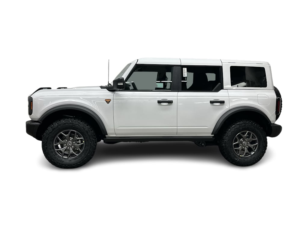 Thumbnail: 2025 Ford Bronco - 3