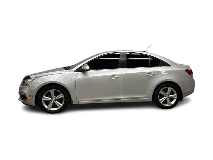Thumbnail: 2016 Chevrolet Cruze - 3