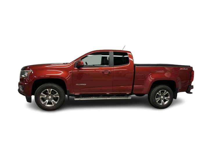 Thumbnail: 2016 Chevrolet Colorado - 3