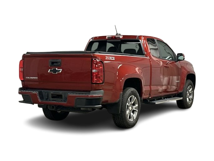 Thumbnail: 2016 Chevrolet Colorado - 22