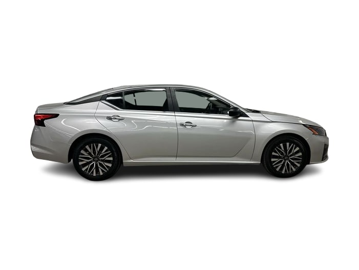 Thumbnail: 2024 Nissan Altima - 17