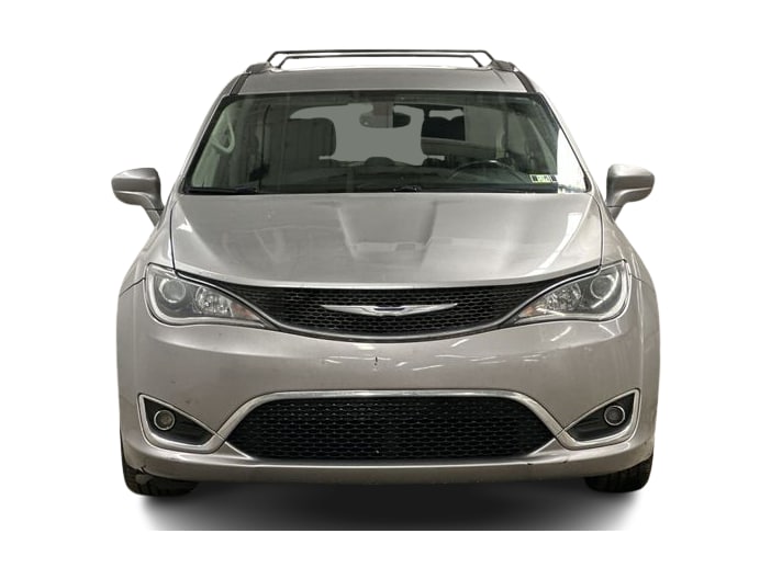 Thumbnail: 2017 Chrysler Pacifica - 6