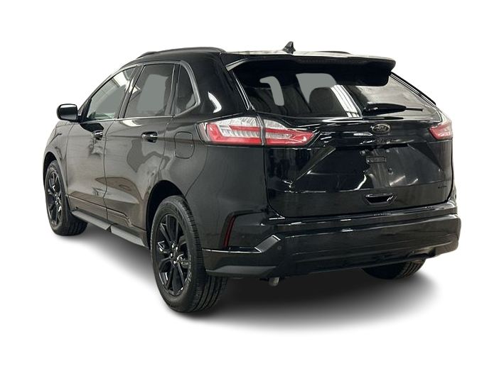 Thumbnail: 2022 Ford Edge - 4