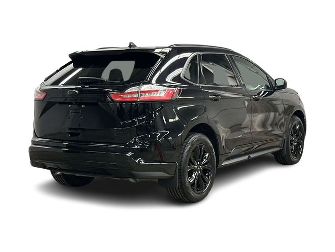 Thumbnail: 2022 Ford Edge - 29