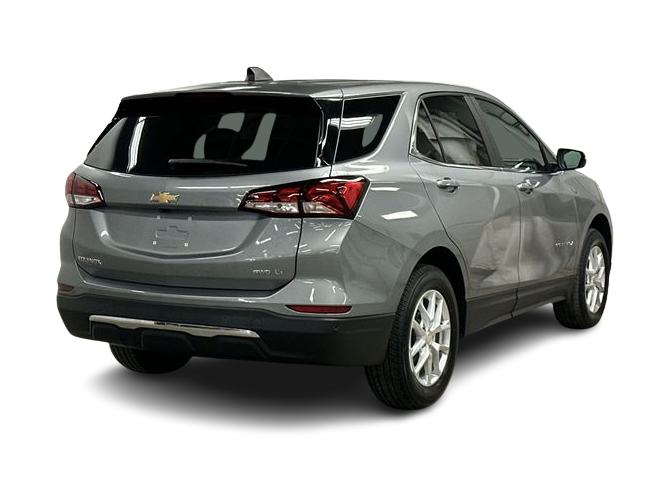Thumbnail: 2023 Chevrolet Equinox - 32