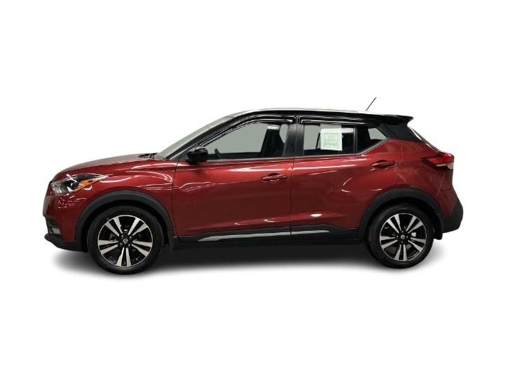 Thumbnail: 2020 Nissan Kicks - 3