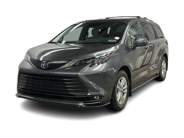 Used 2025 Toyota Sienna XLE with VIN 5TDJSKFC3SS162006 for sale in Casper, WY