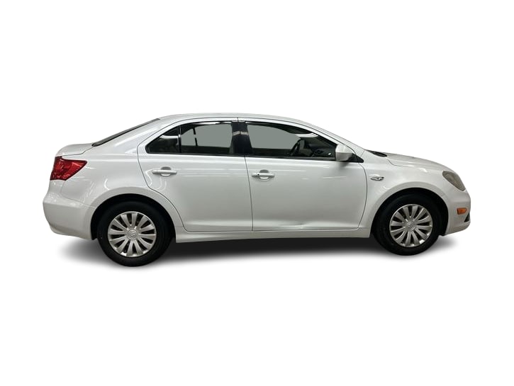 Thumbnail: 2012 Suzuki Kizashi - 17