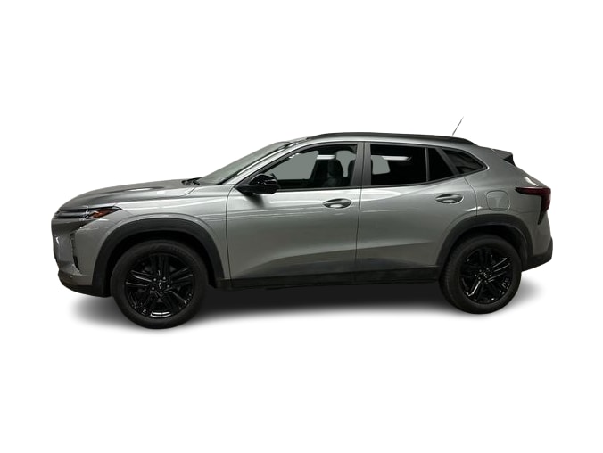 Thumbnail: 2024 Chevrolet Trax - 3