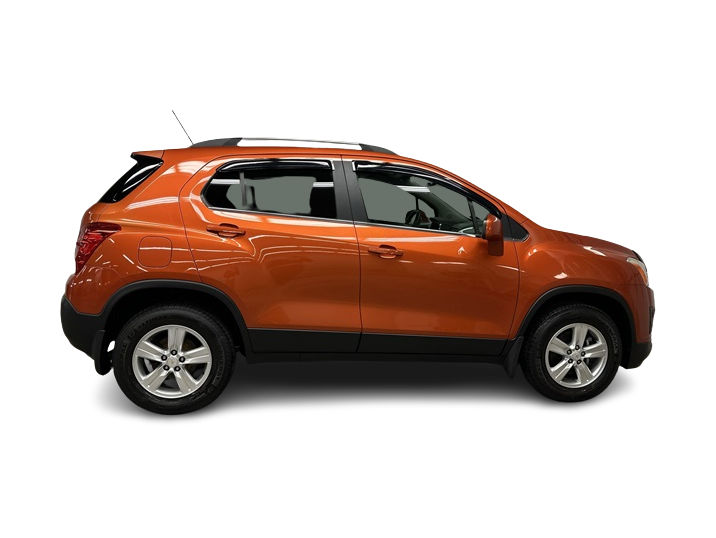 Thumbnail: 2016 Chevrolet Trax - 17