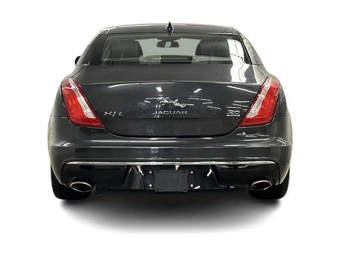 Thumbnail: 2017 Jaguar XJ - 5