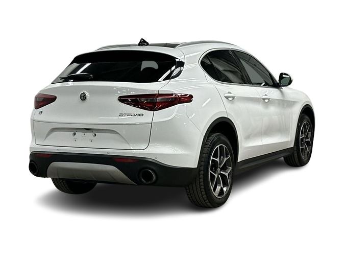 Thumbnail: 2018 Alfa Romeo Stelvio - 33