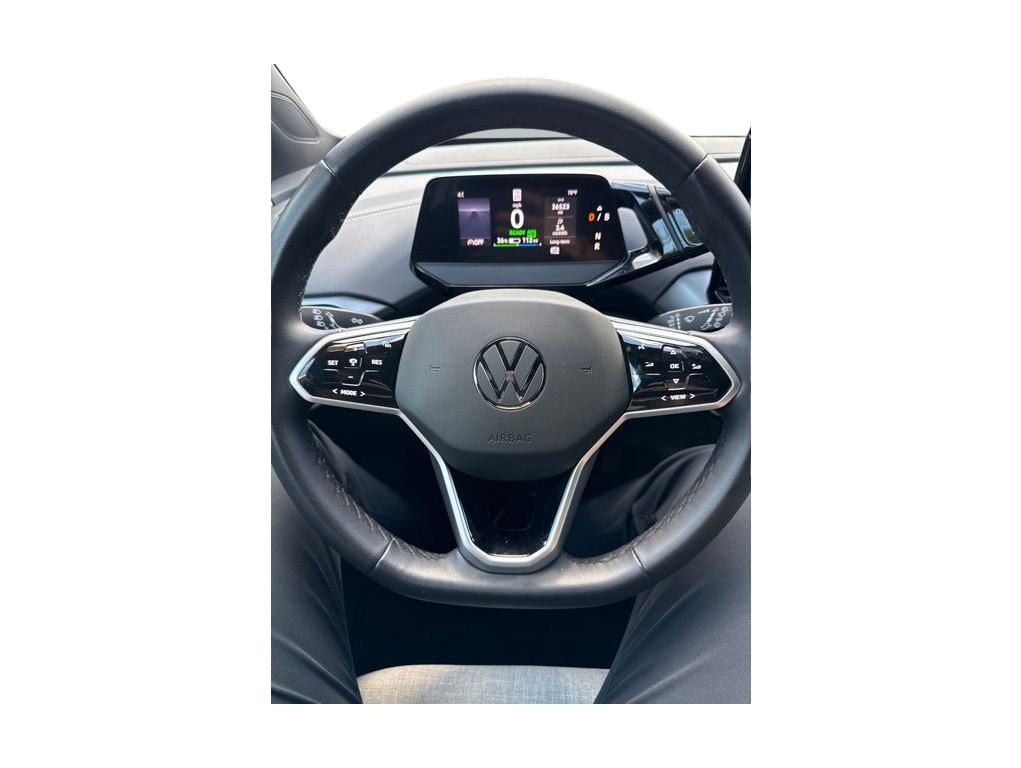 Thumbnail: 2023 Volkswagen ID.4 - 4
