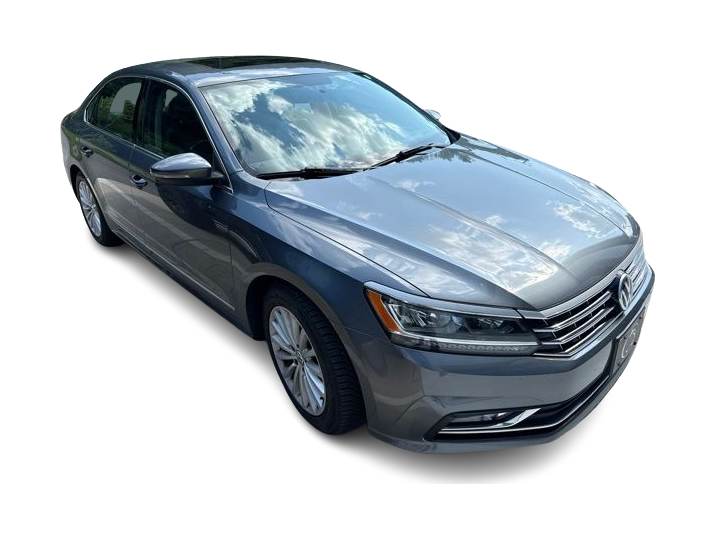 Thumbnail: 2016 Volkswagen Passat - 10