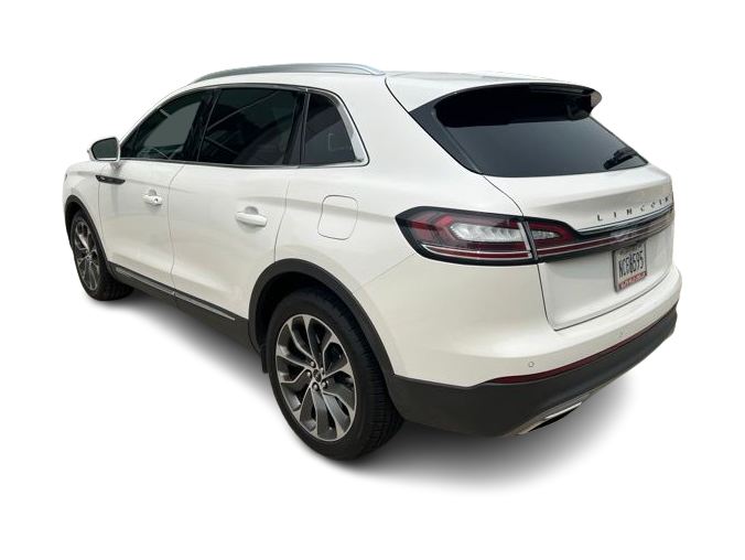 Thumbnail: 2023 Lincoln Nautilus - 4