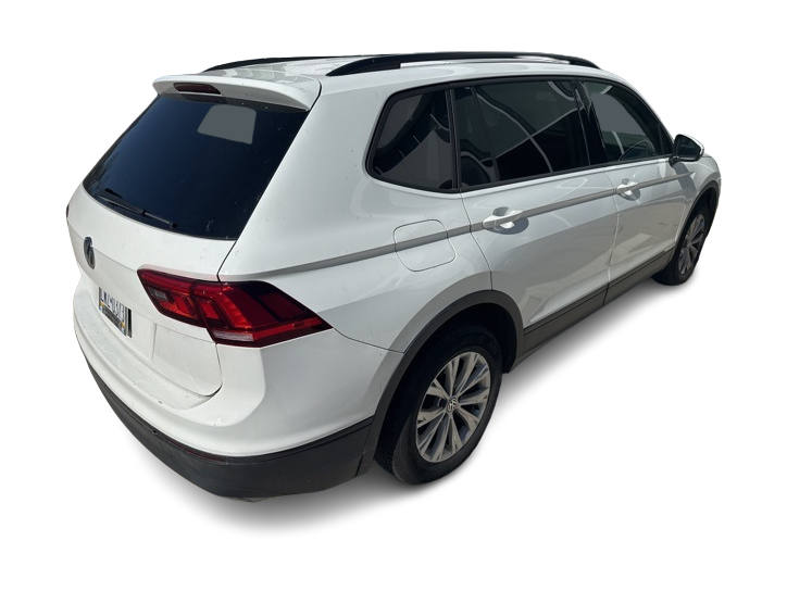 Thumbnail: 2018 Volkswagen Tiguan - 10