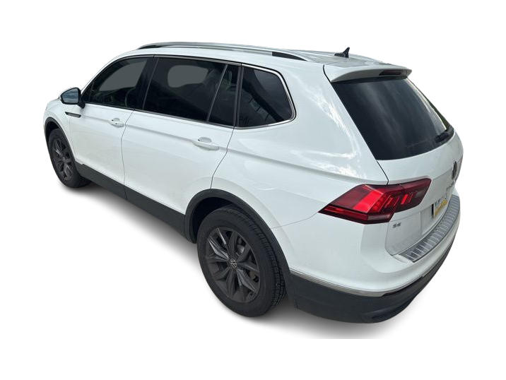 Thumbnail: 2024 Volkswagen Tiguan - 3