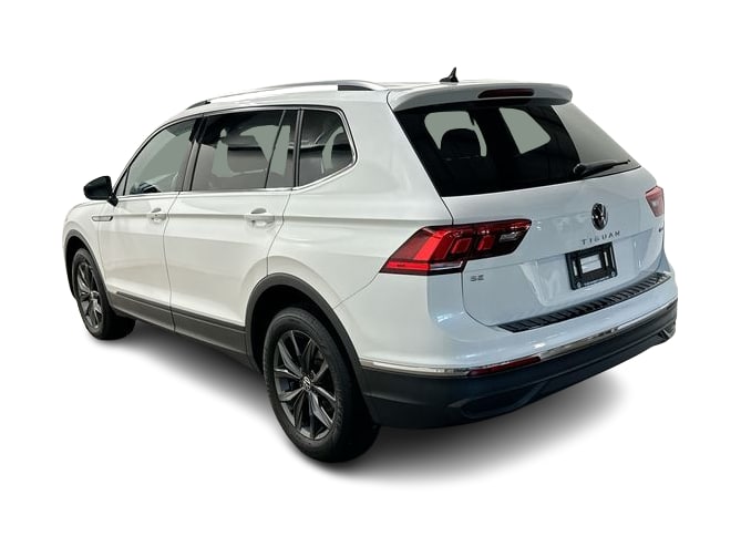 Thumbnail: 2023 Volkswagen Tiguan - 4